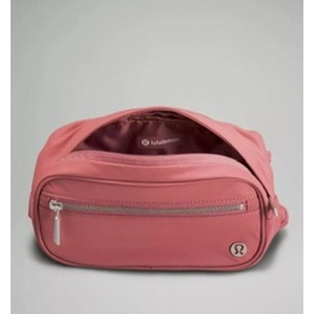 Lululemon New Wunderlust Belt Bag 1.8L Pink